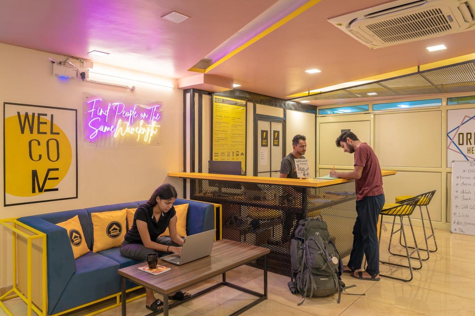 The Hosteller Dehradun Buitenkant foto