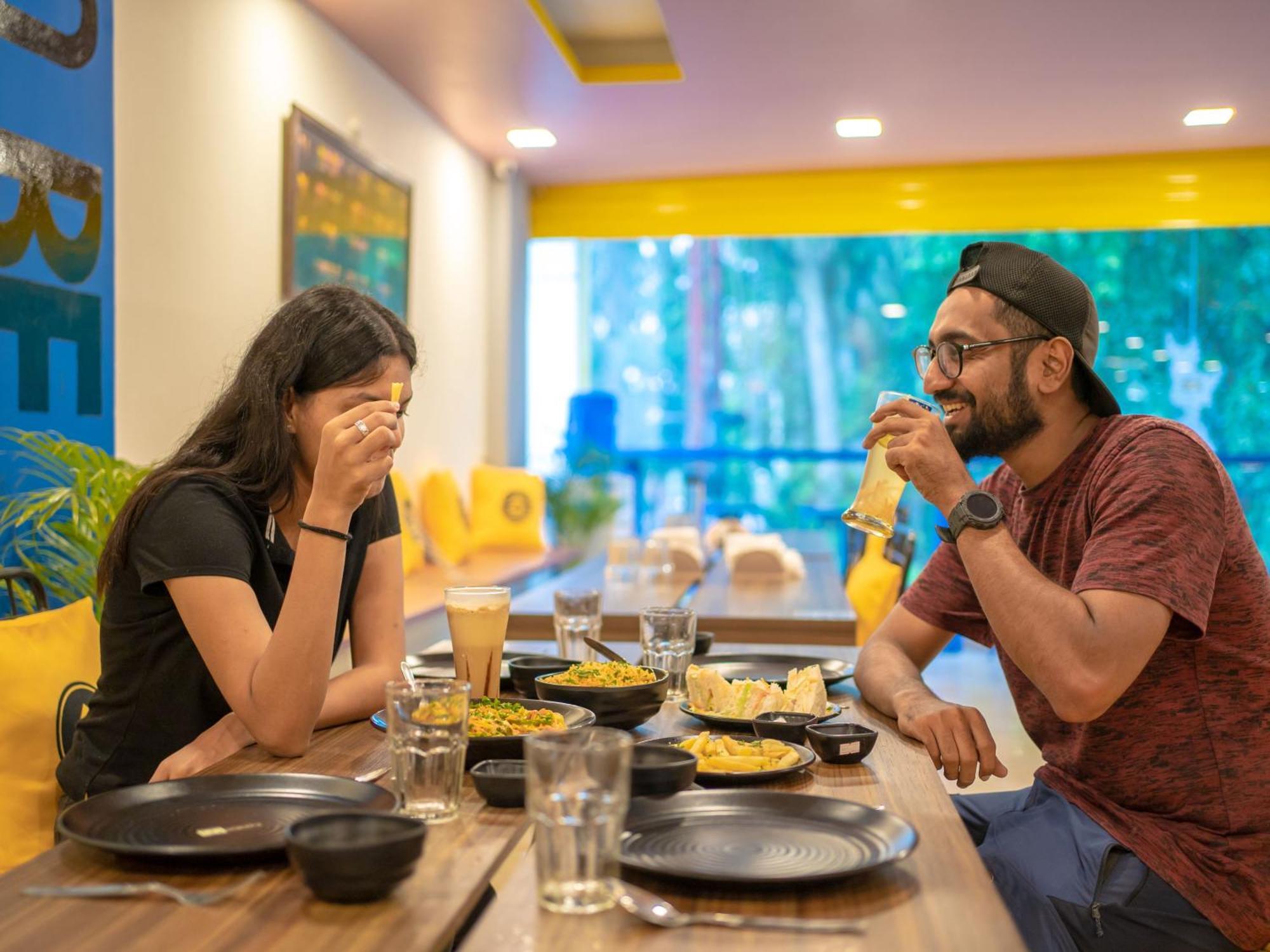 The Hosteller Dehradun Buitenkant foto