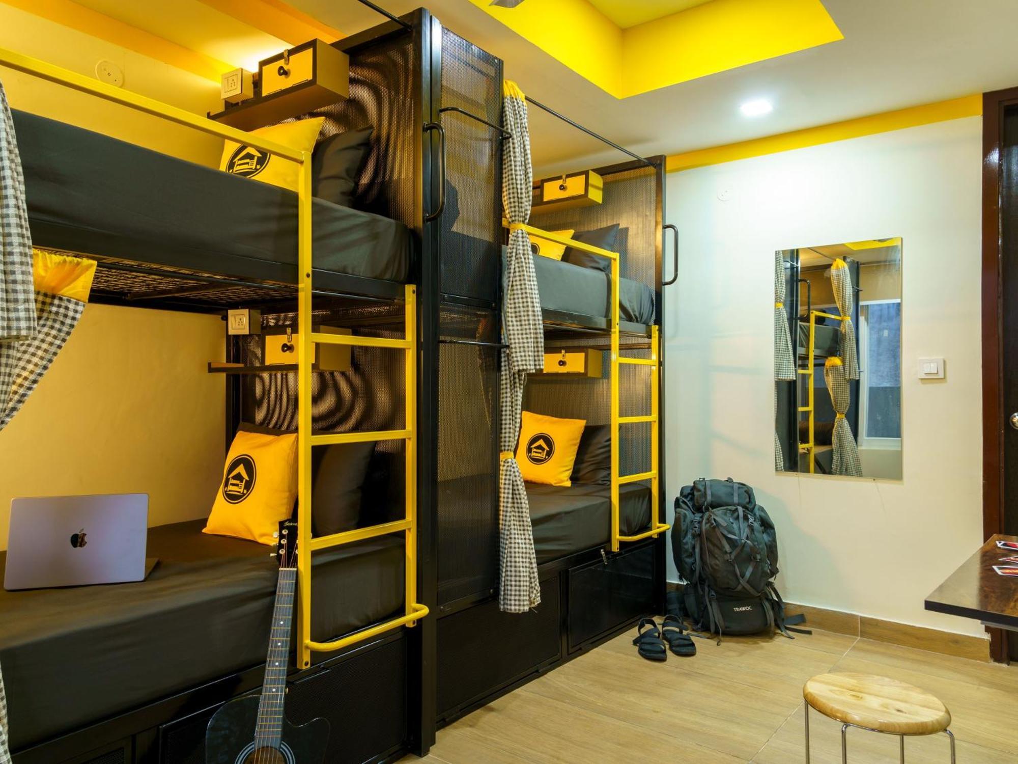 The Hosteller Dehradun Buitenkant foto