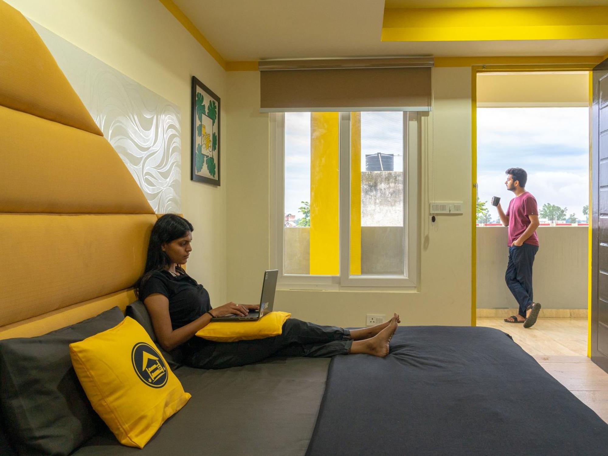 The Hosteller Dehradun Buitenkant foto