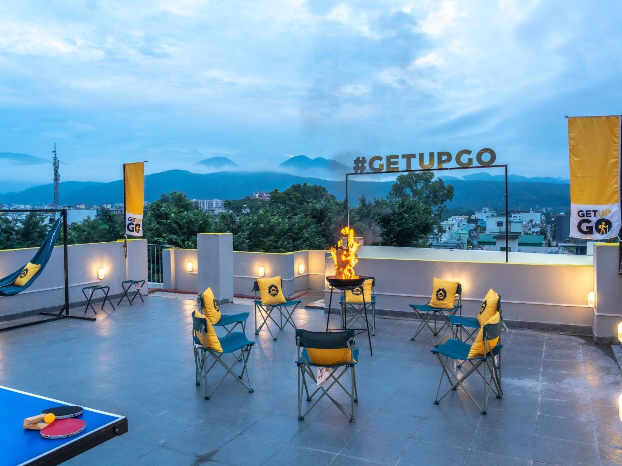 The Hosteller Dehradun Buitenkant foto