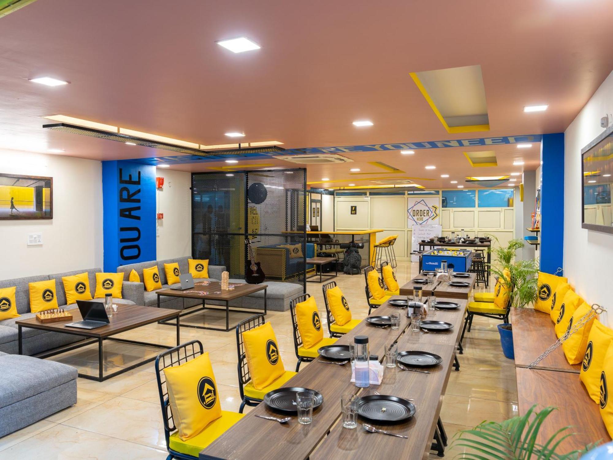 The Hosteller Dehradun Buitenkant foto