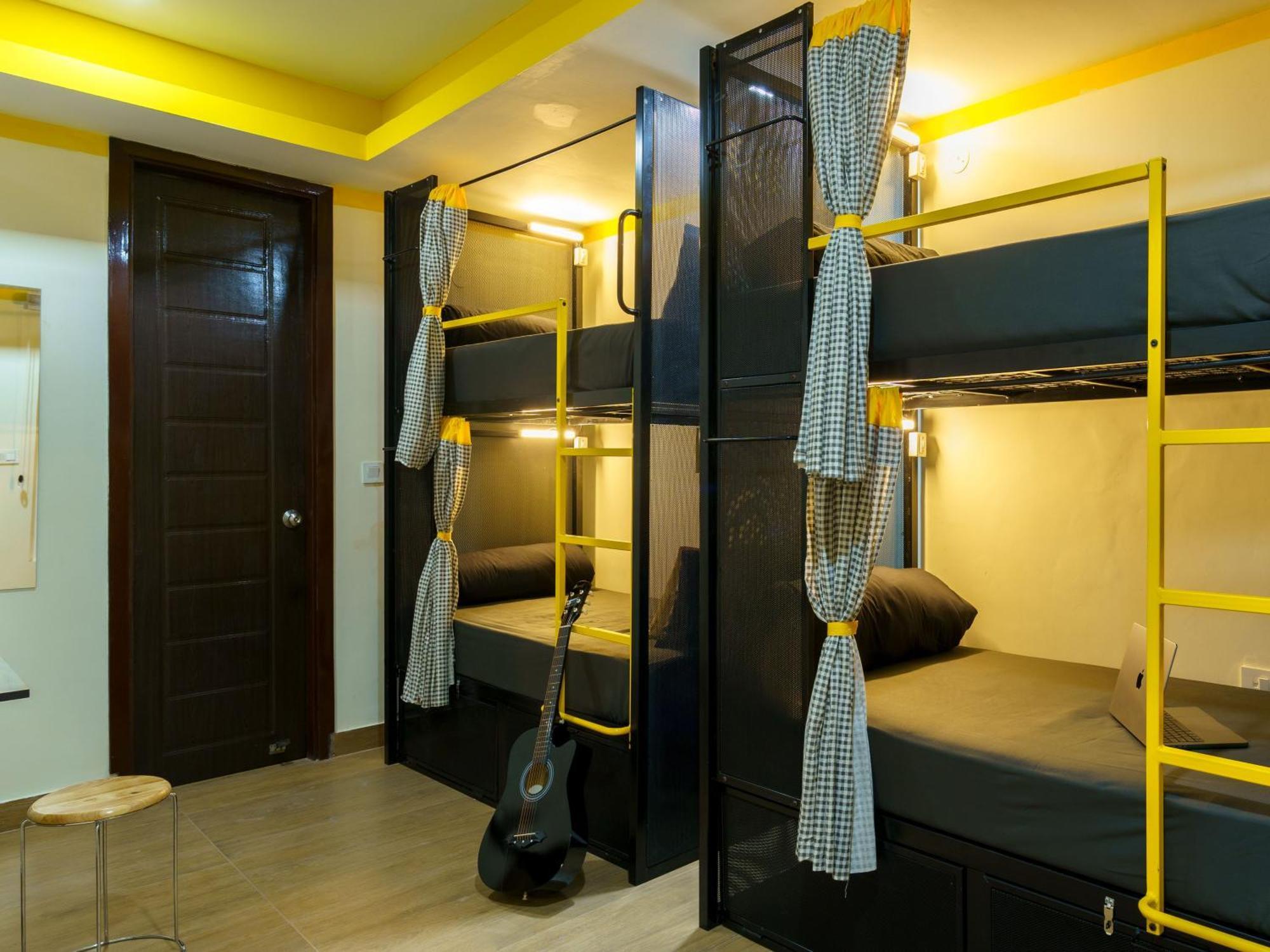 The Hosteller Dehradun Buitenkant foto