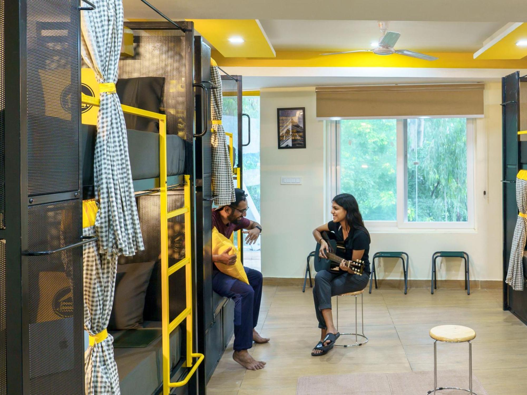 The Hosteller Dehradun Buitenkant foto